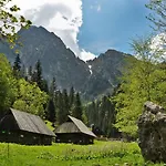 Trzy Doliny - Three Valleys Grill&jacuzzi Zakopane