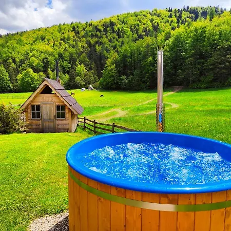 Horská chata Trzy Doliny - Three Valleys Grill&jacuzzi